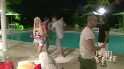 Hotel Paradise (8) - Rybka pokousal soutěžící